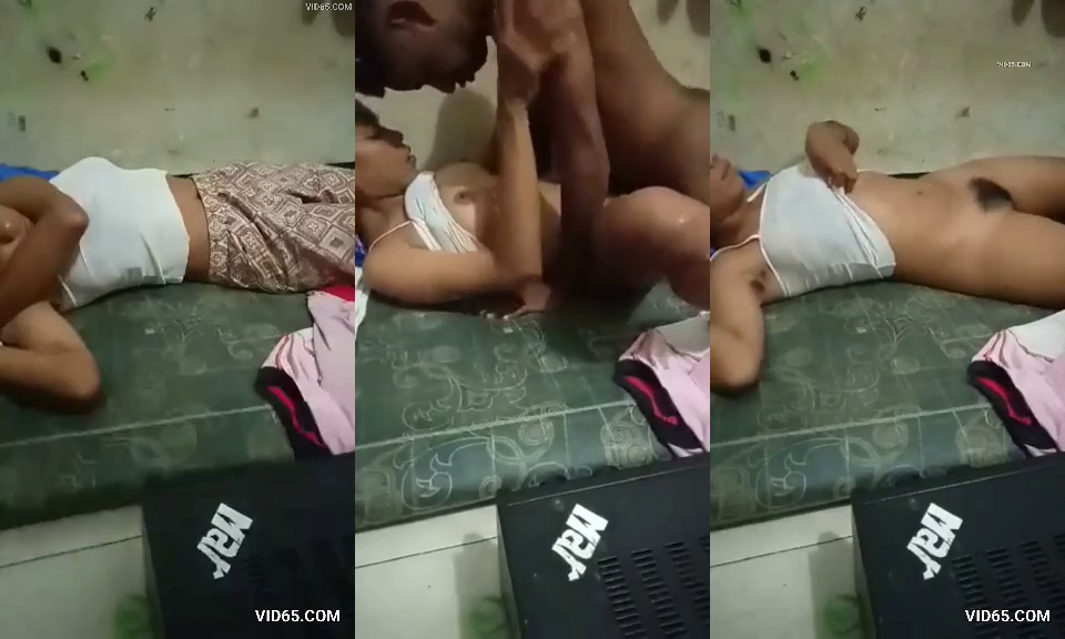 Very young sexy girl fucked after class - Mydesi